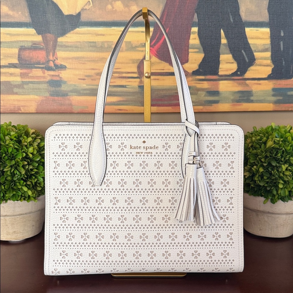 KATE SPADE ♠️ New York 🤍Rowe🤍 WHITE PERFORATED TOP ZIP SATCHEL BAG 🌟EUC🌟 - Picture 5 of 17